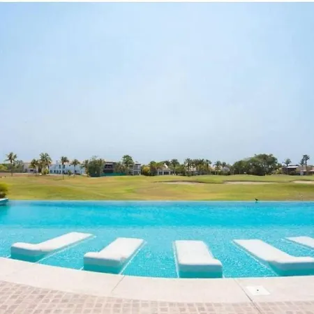 New Beautiful House In El Tigre, Golf Club, Punta Cala 205 Villa